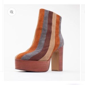 Cecelia Carnie Boots 7.5